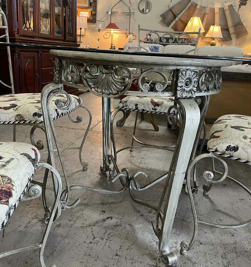 Breakfast Table