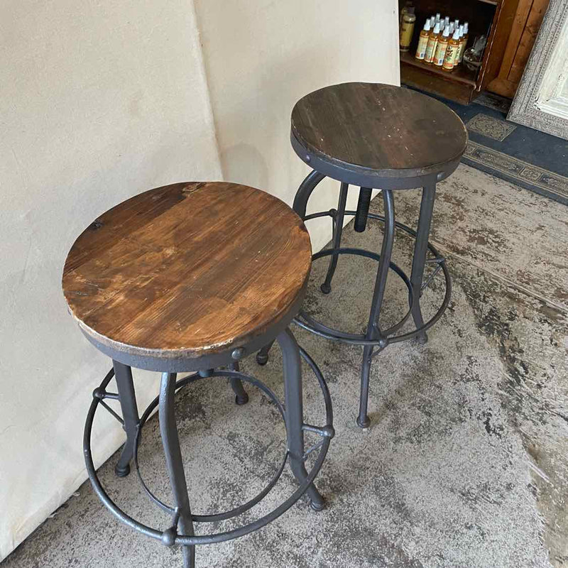 Barstool