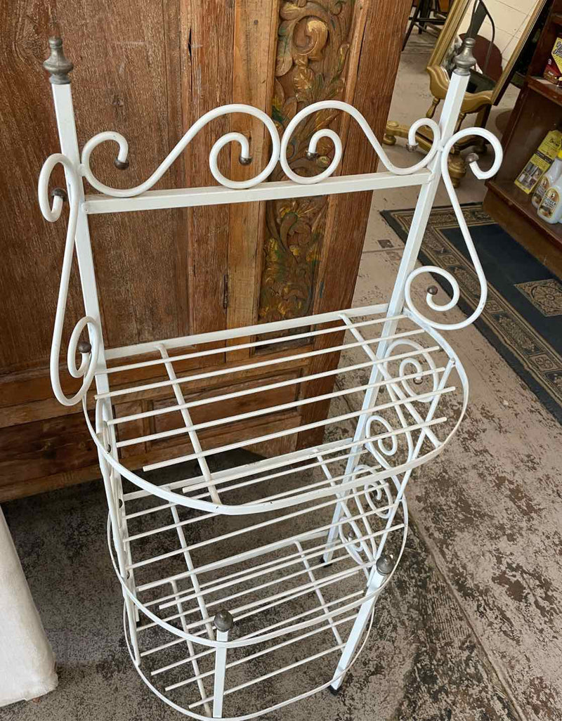 Etagere