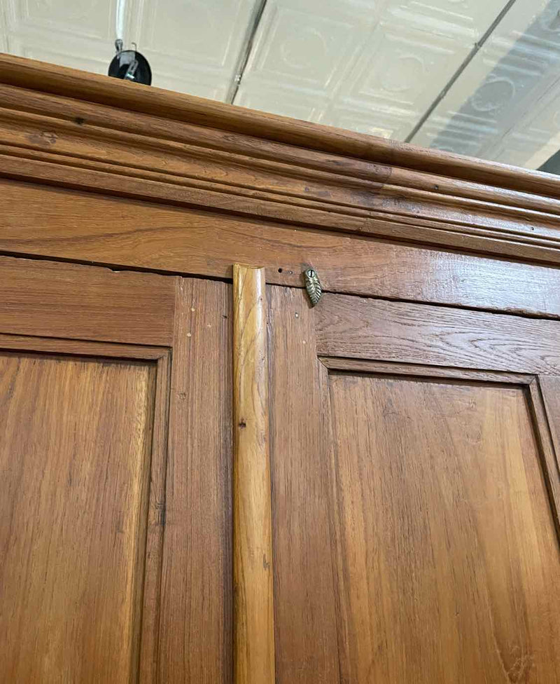 Armoire