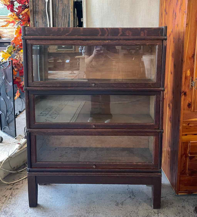Bookshelf