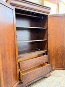 Armoire
