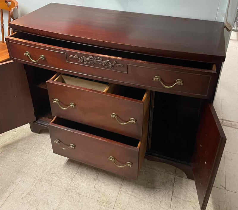 Buffet / Sideboard