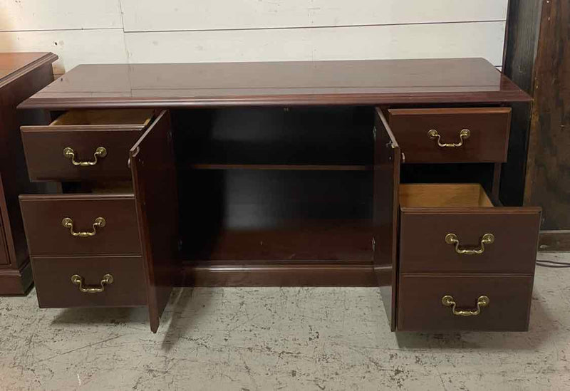 Credenza