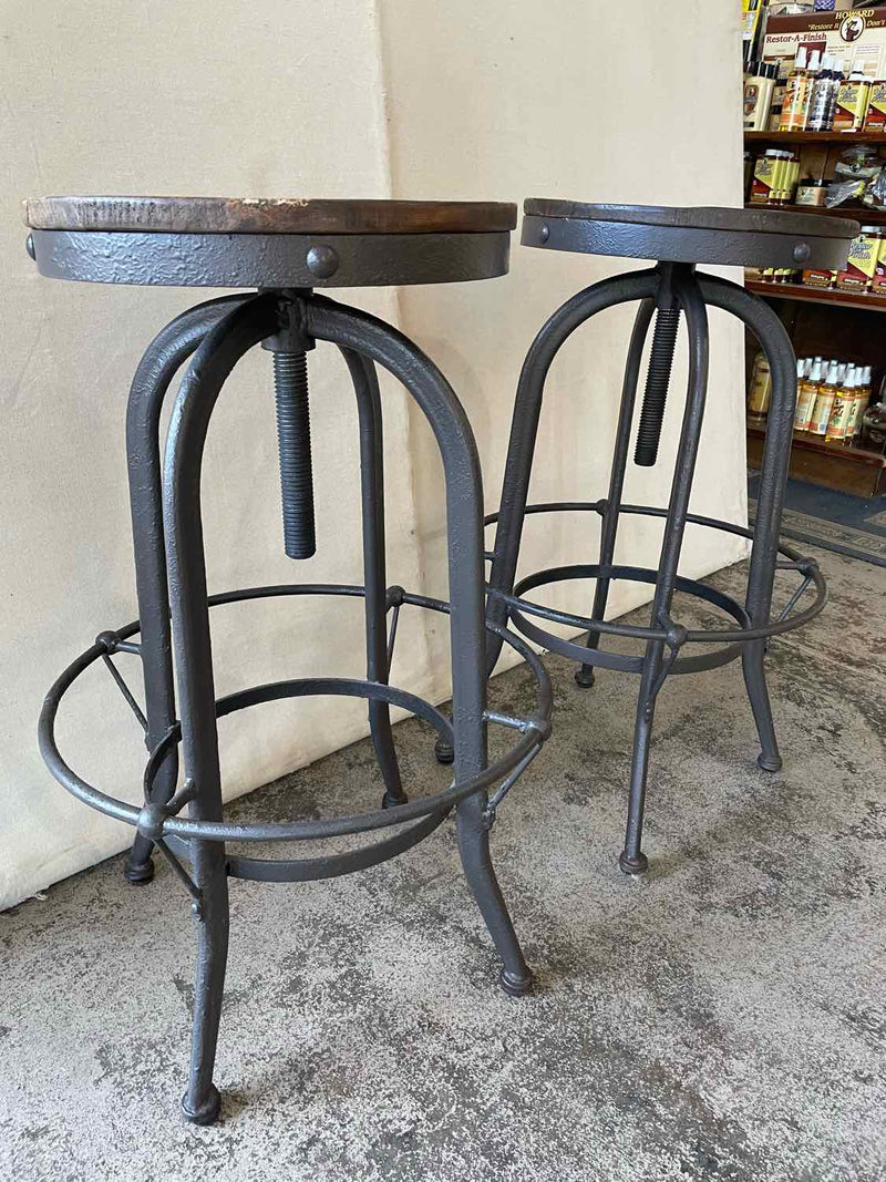 Barstool