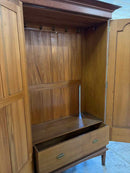 Armoire