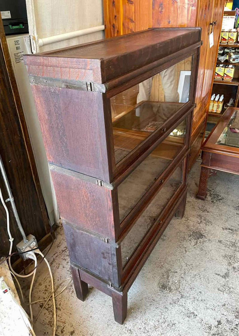 Bookshelf
