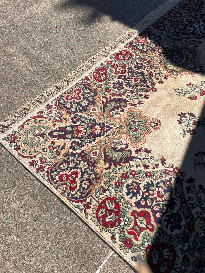 Rug
