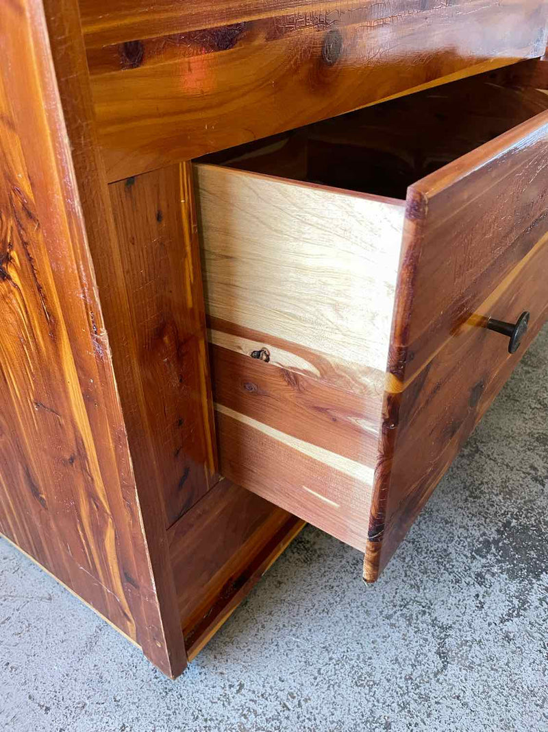 Armoire