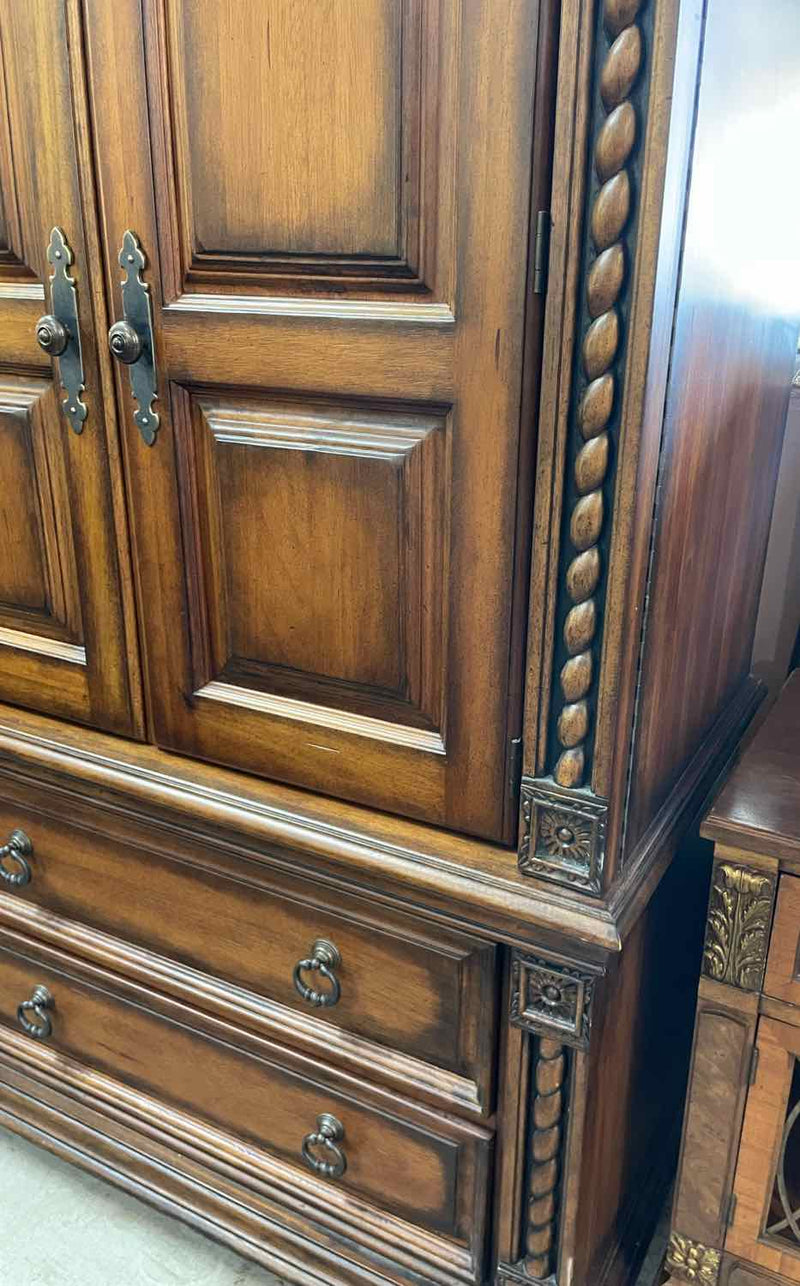 Armoire