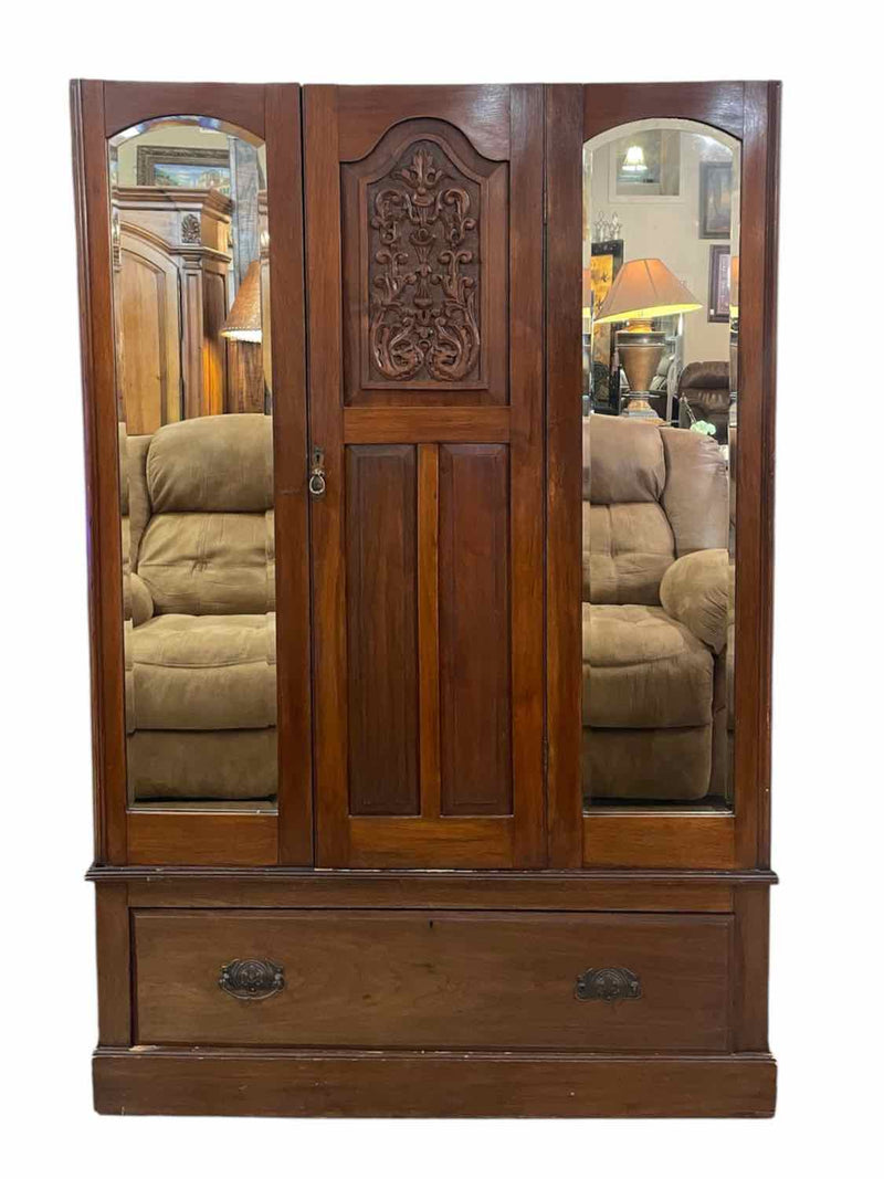 Armoire